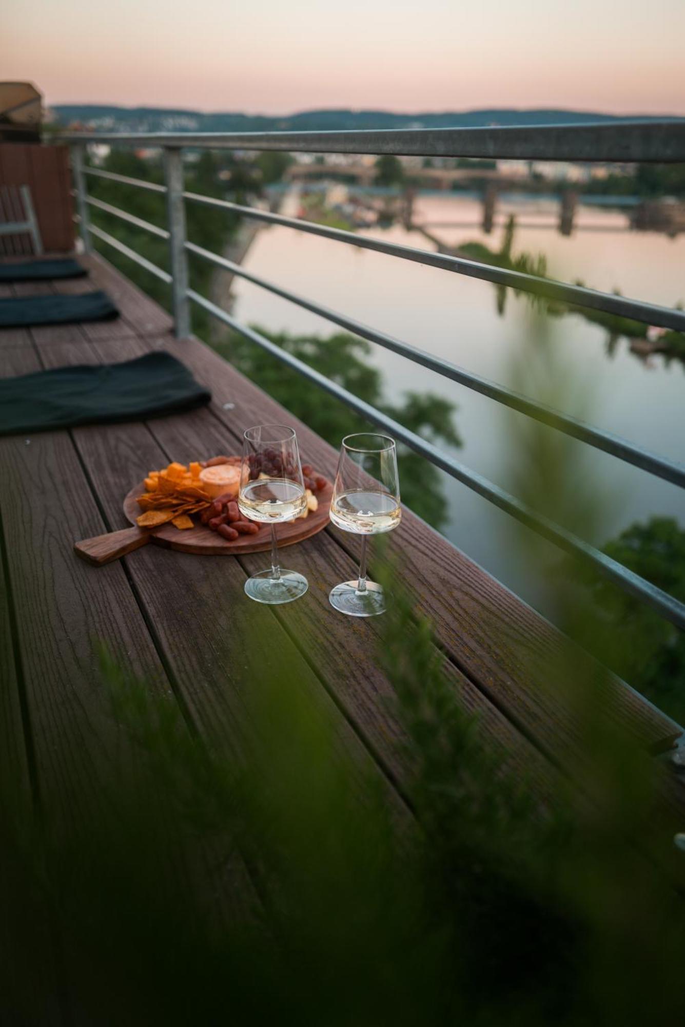 Penthouse Wohnung Mit Schoenem Moselblick In Metternich Koblenz  Luaran gambar