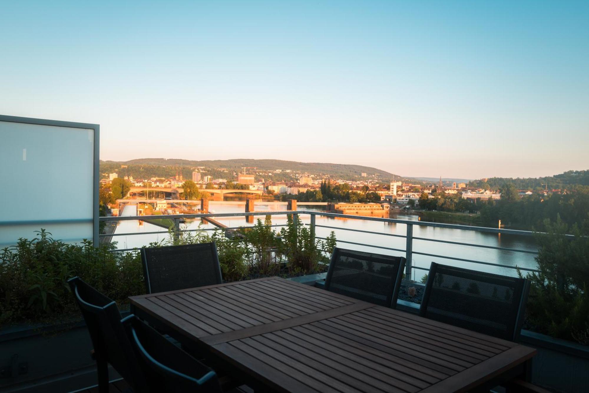 Penthouse Wohnung Mit Schoenem Moselblick In Metternich Koblenz  Luaran gambar