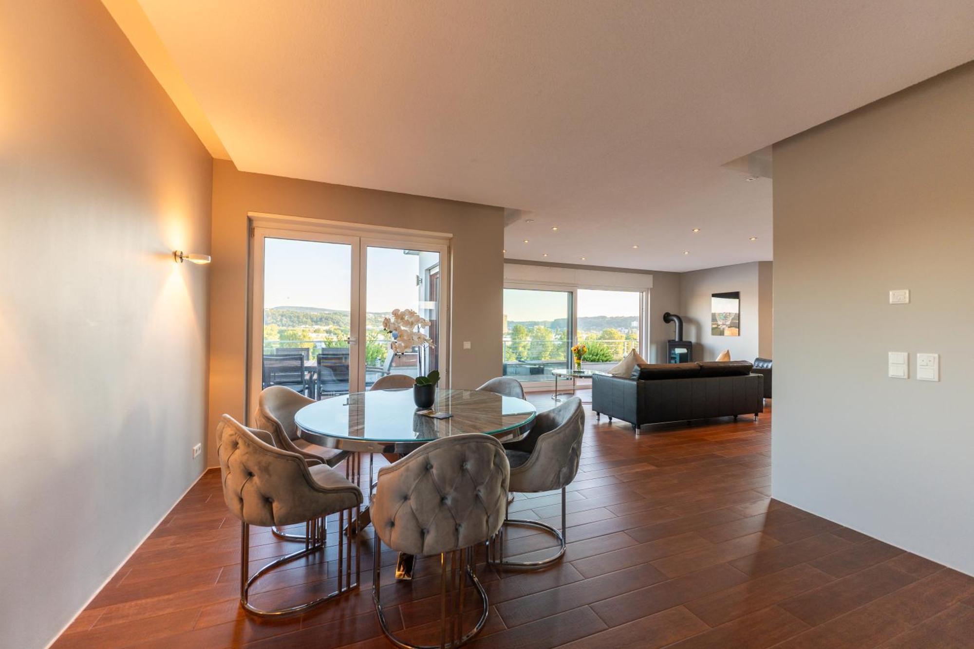 Penthouse Wohnung Mit Schoenem Moselblick In Metternich Koblenz  Luaran gambar