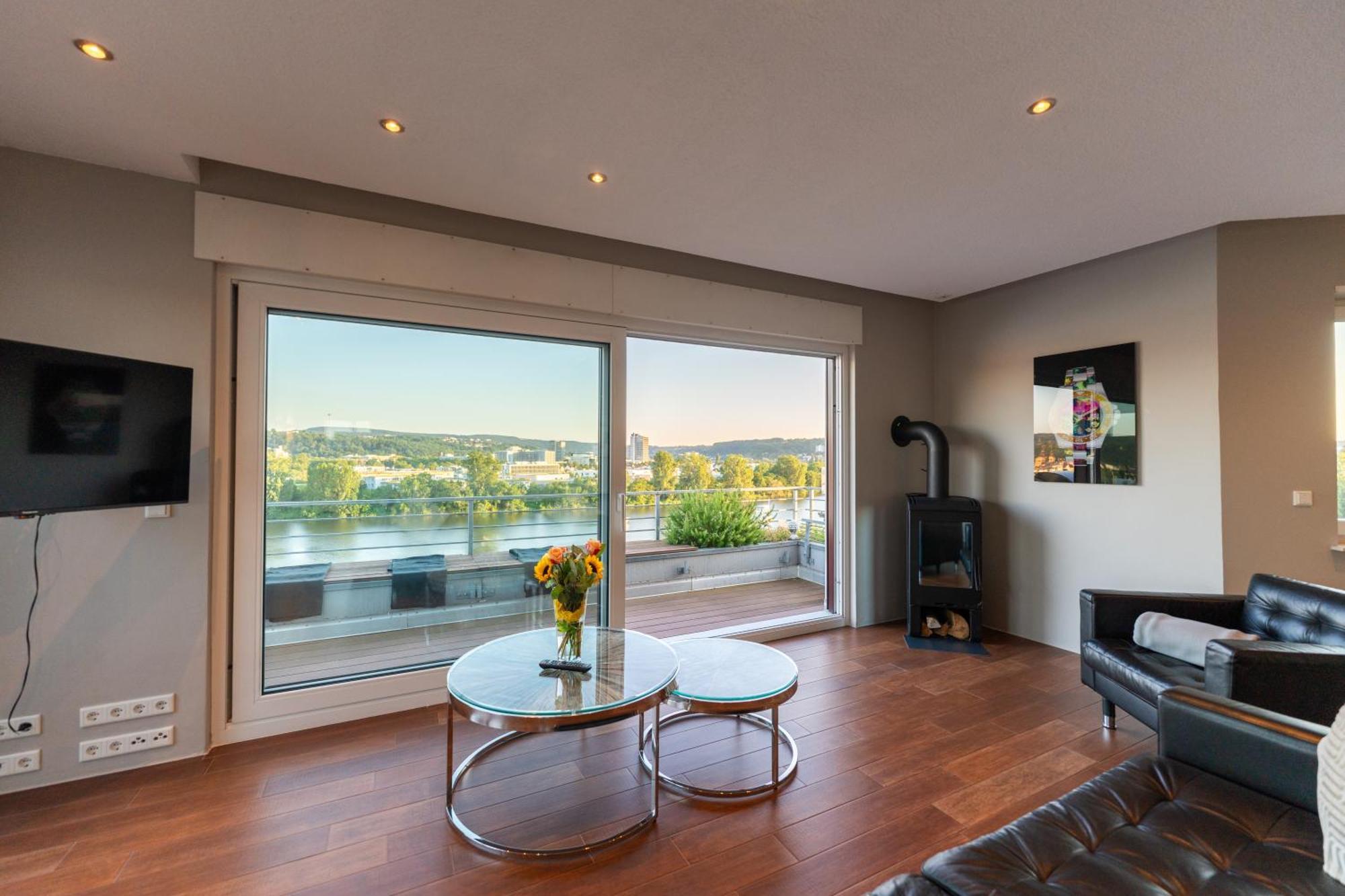 Penthouse Wohnung Mit Schoenem Moselblick In Metternich Koblenz  Luaran gambar