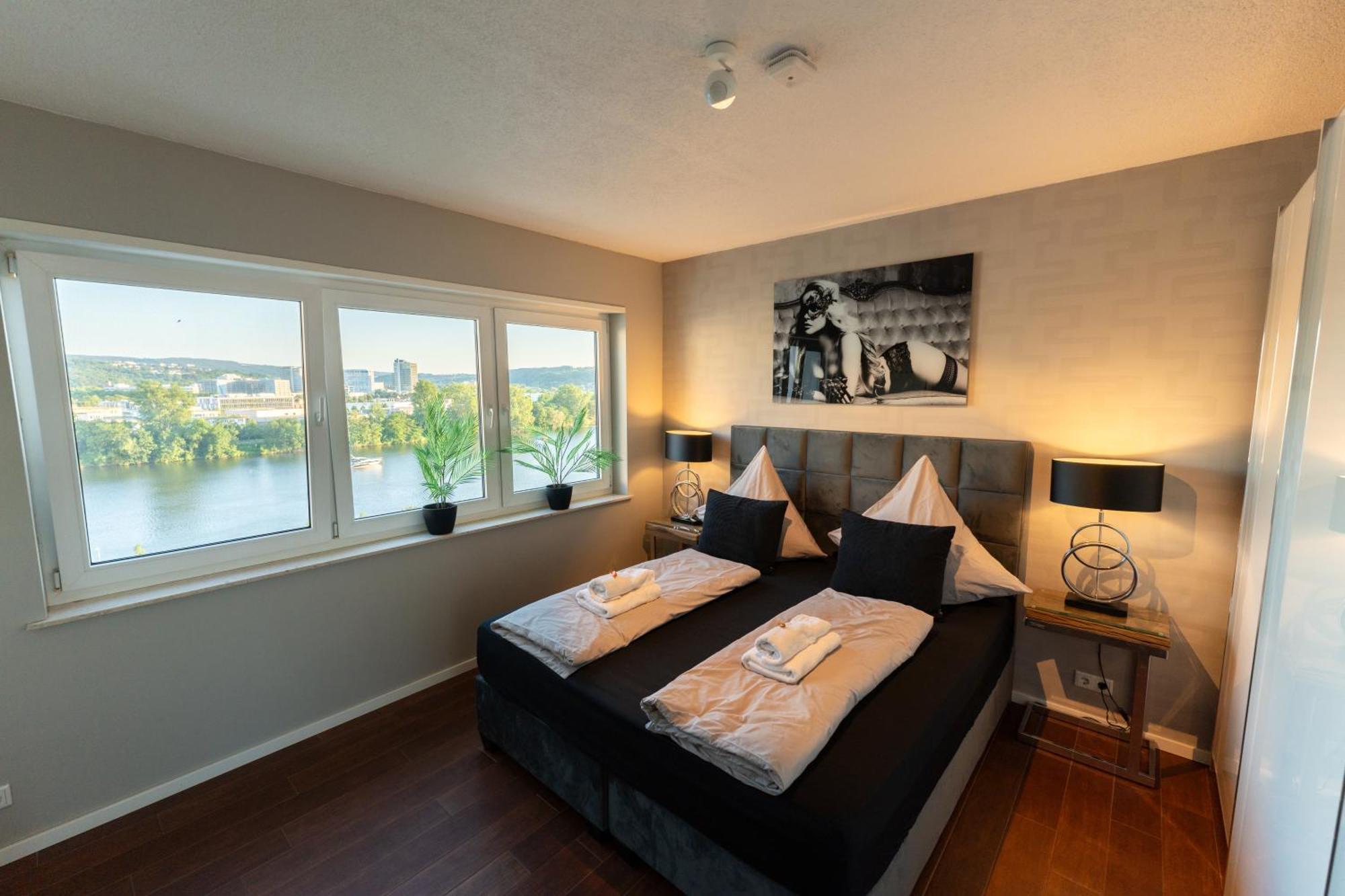 Penthouse Wohnung Mit Schoenem Moselblick In Metternich Koblenz  Luaran gambar