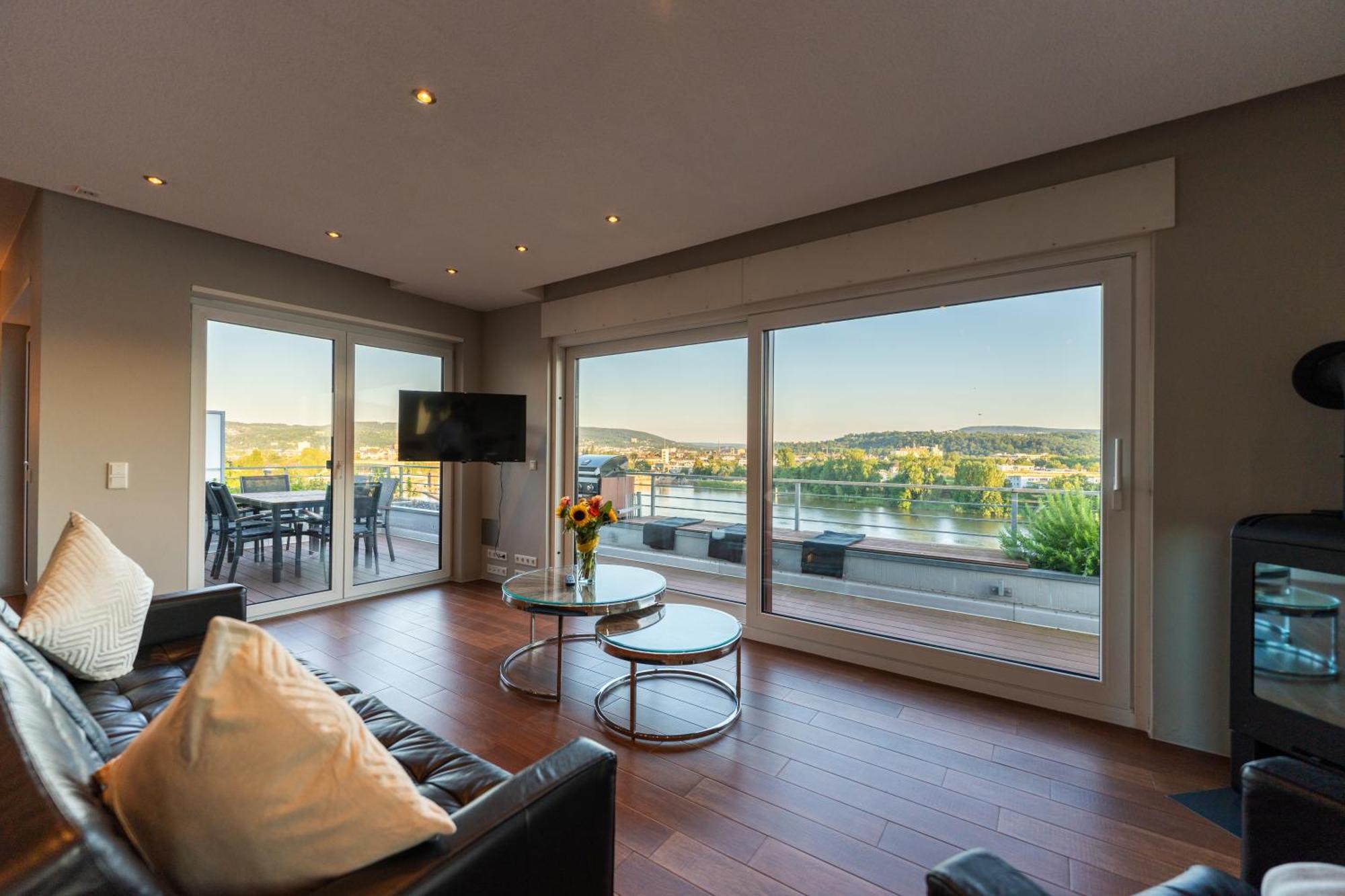 Penthouse Wohnung Mit Schoenem Moselblick In Metternich Koblenz  Luaran gambar