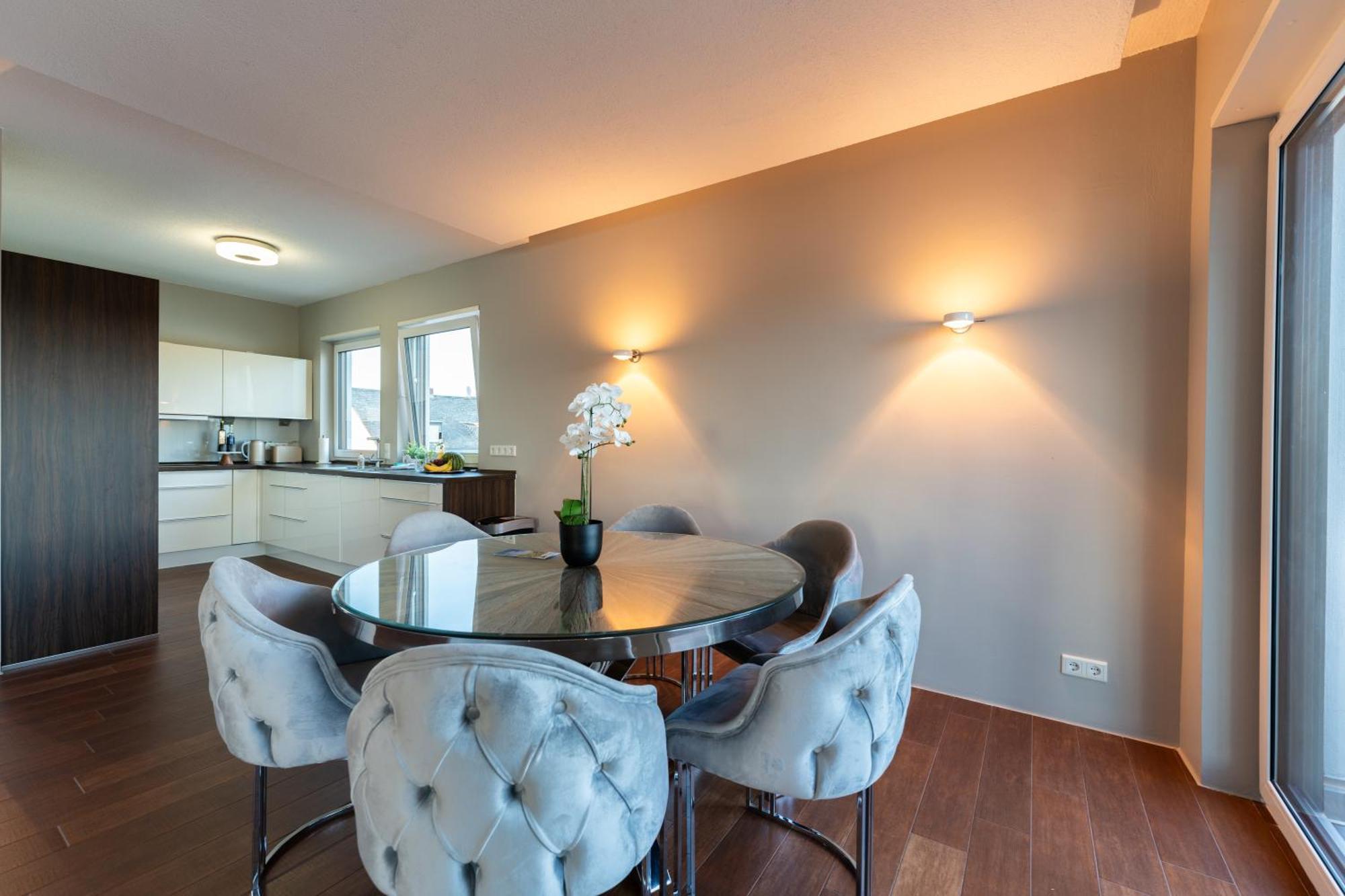Penthouse Wohnung Mit Schoenem Moselblick In Metternich Koblenz  Luaran gambar