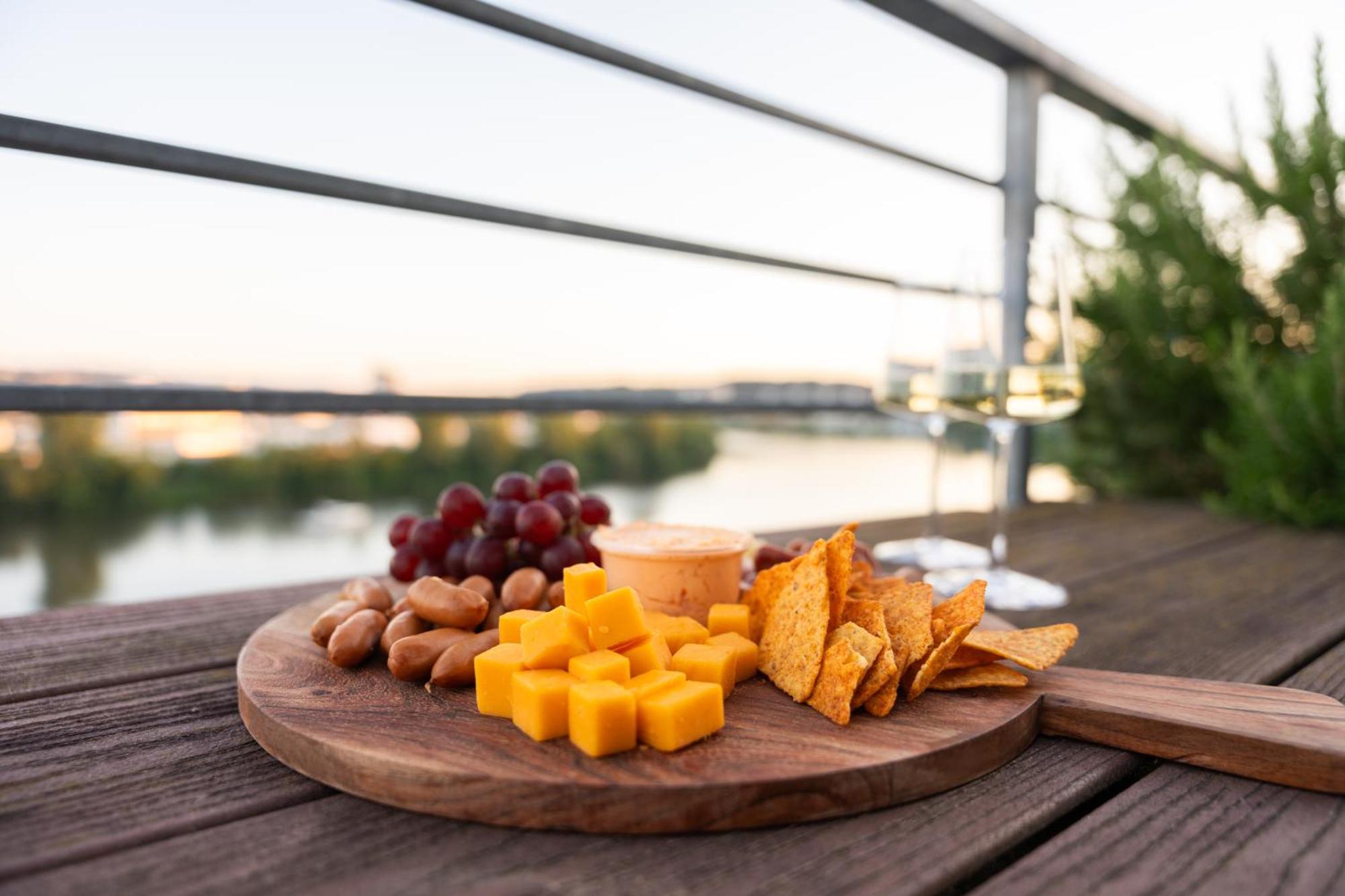 Penthouse Wohnung Mit Schoenem Moselblick In Metternich Koblenz  Luaran gambar