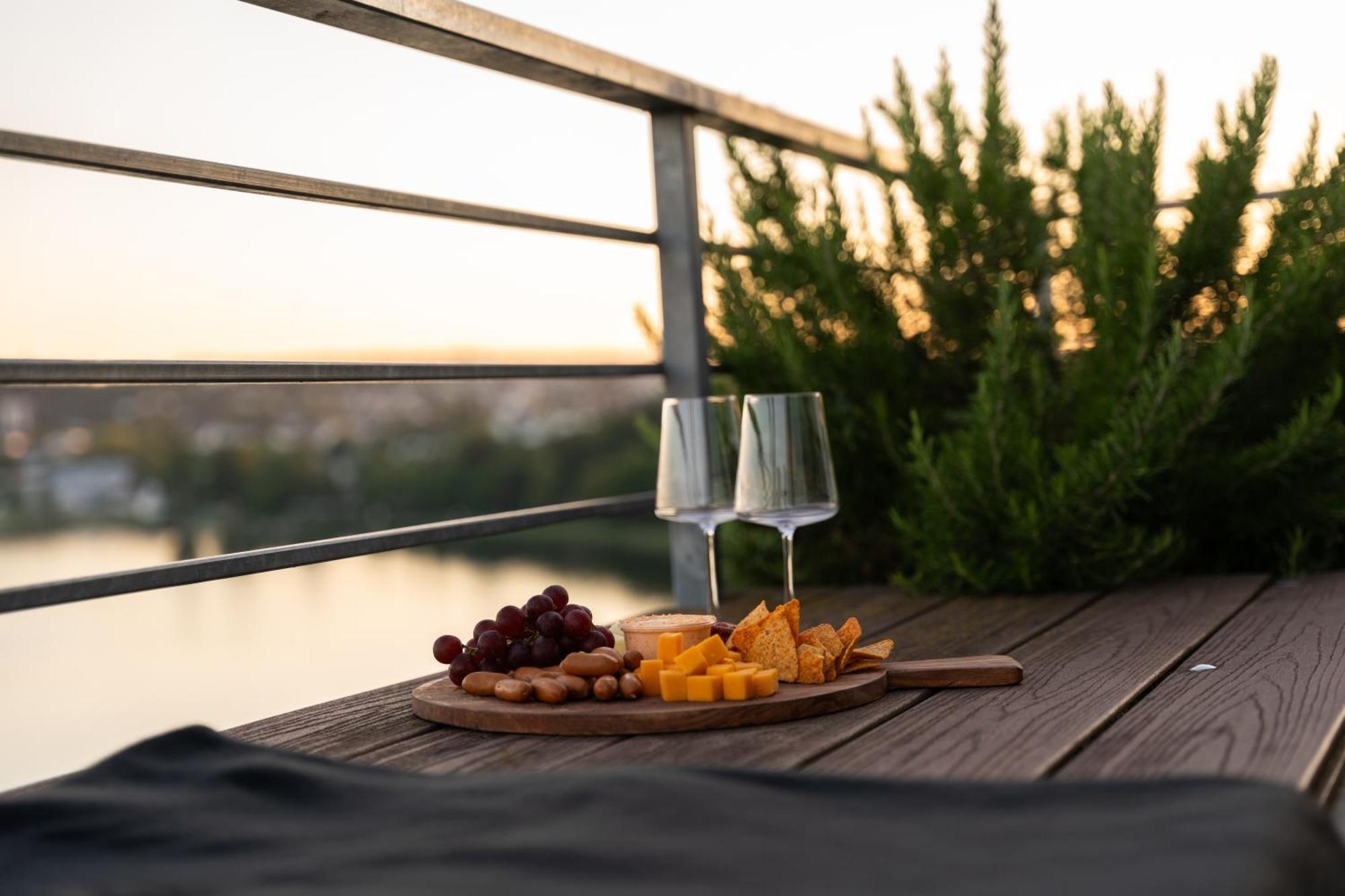 Penthouse Wohnung Mit Schoenem Moselblick In Metternich Koblenz  Luaran gambar